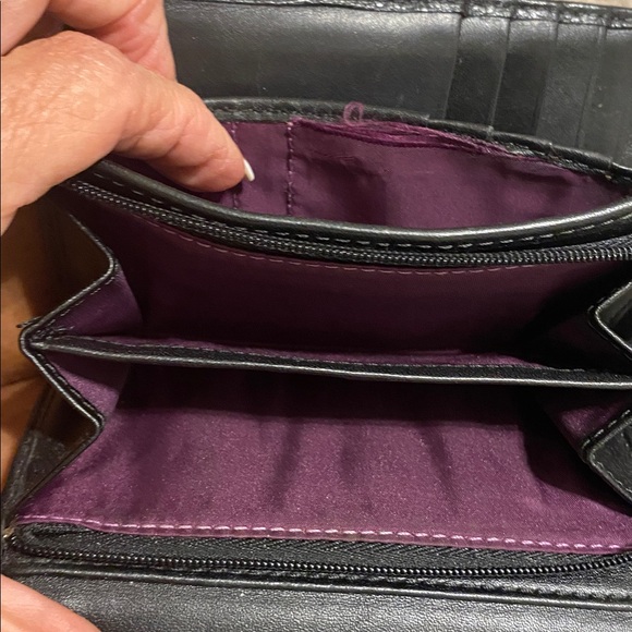 Vintage black leather coach wallet - Picture 16 of 16